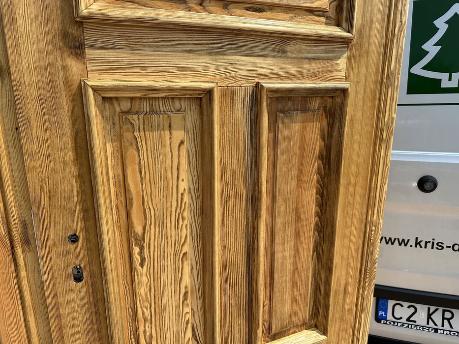 Drzwi lite drewniane szczotkowane postarzane olejowane z regulowaną