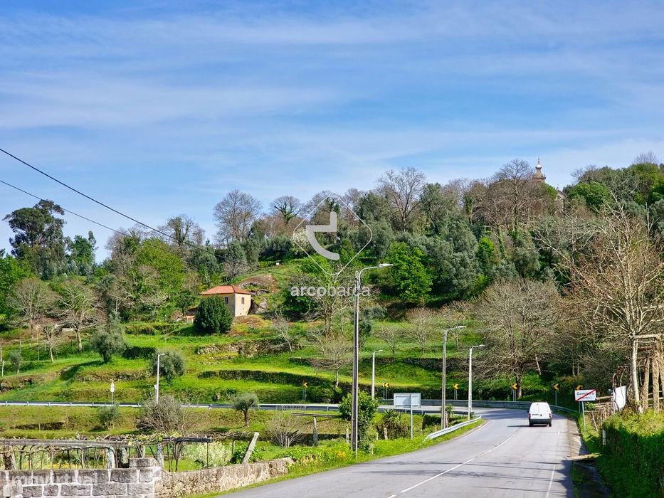 Terreno agrícola com 10.000mt2 com vista - Gemieira - Ponte de Lima