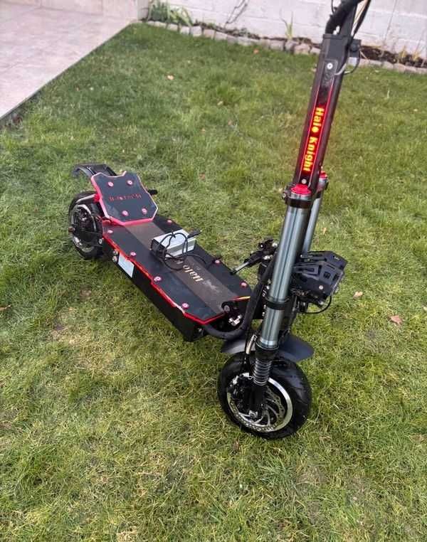 Trotinette électrique Halo Knight T107 pro  800 €