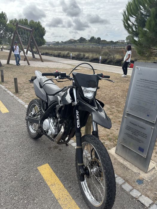 Vendo Yamaha wr125r