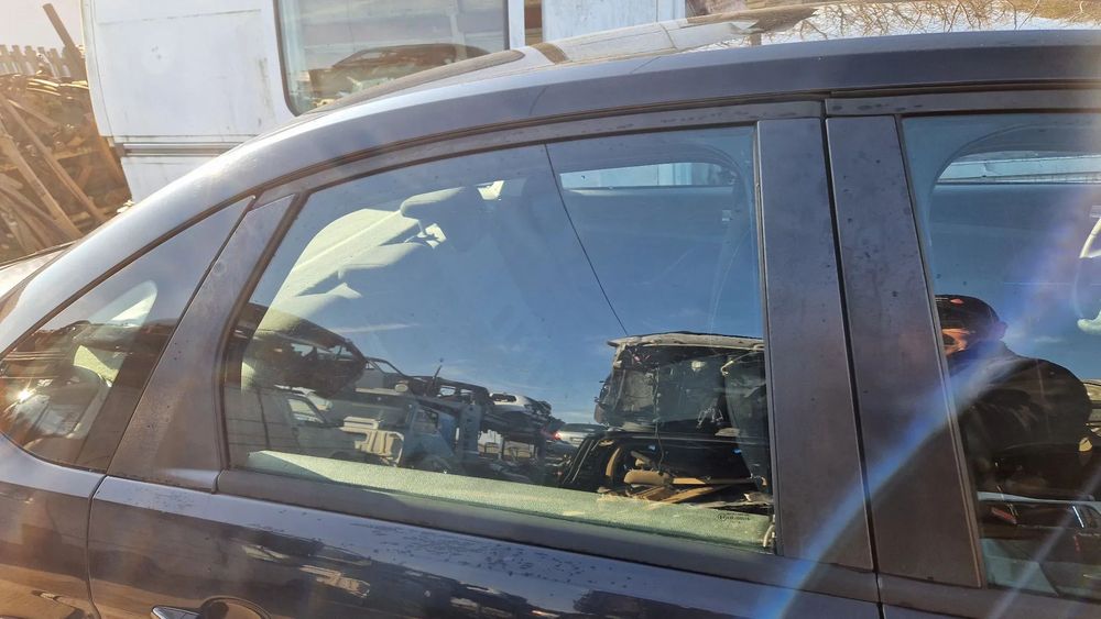 FORD FOCUS MK II LIFT SEDAN SZYBA DRZWI PRAWY TYŁ