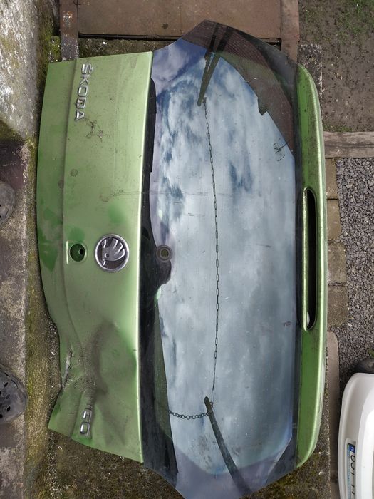szyba tył skoda Citigo 2016r seat mii