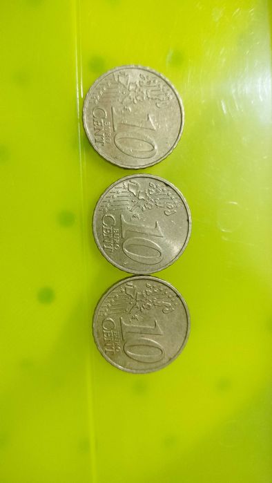 3 Moedas 2002 10 cent euro letras A,D,G Perfeito estado brilhosas.Rara
