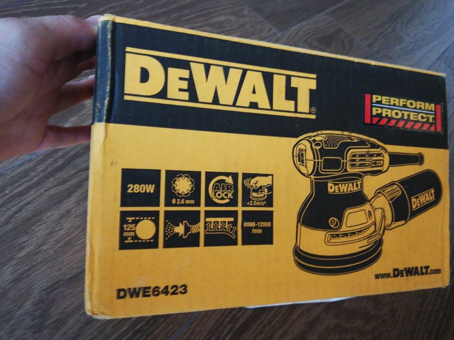 Шліфмашинка Dewalt