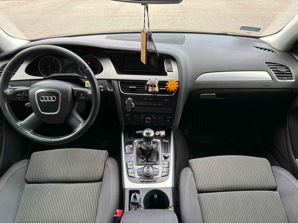 Sprzedam Audi A4 B8