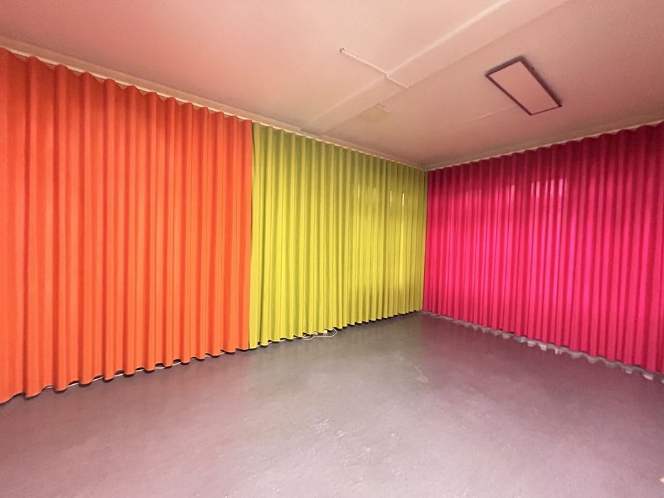 Conjunto de Cortinas Coloridas