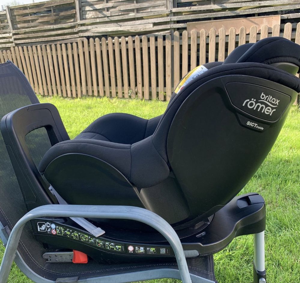 Fotelik Britax Romer Dualfix M i-size isofix
