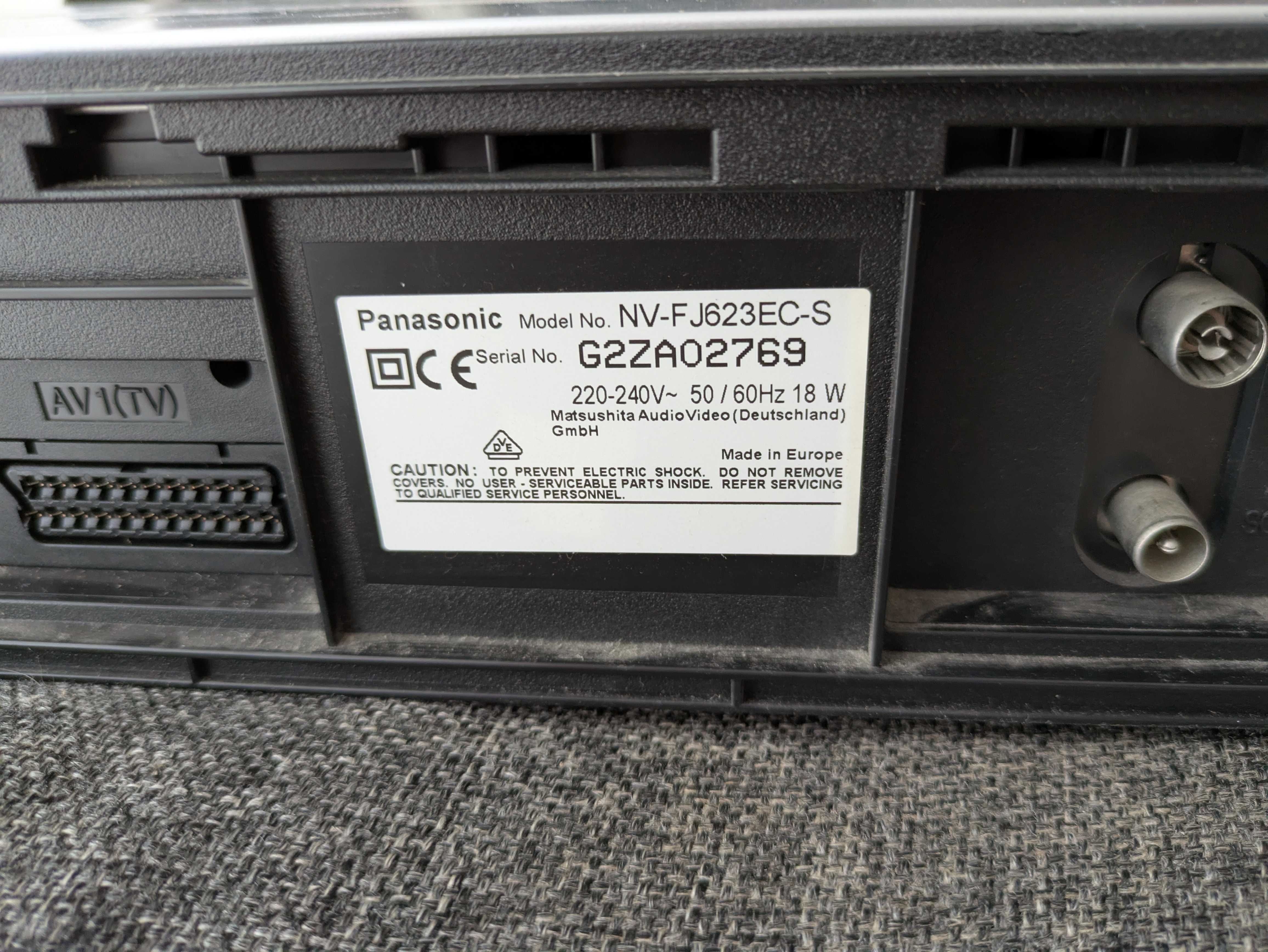 Panasonic Leitor VHS: NV-FJ623EC-S