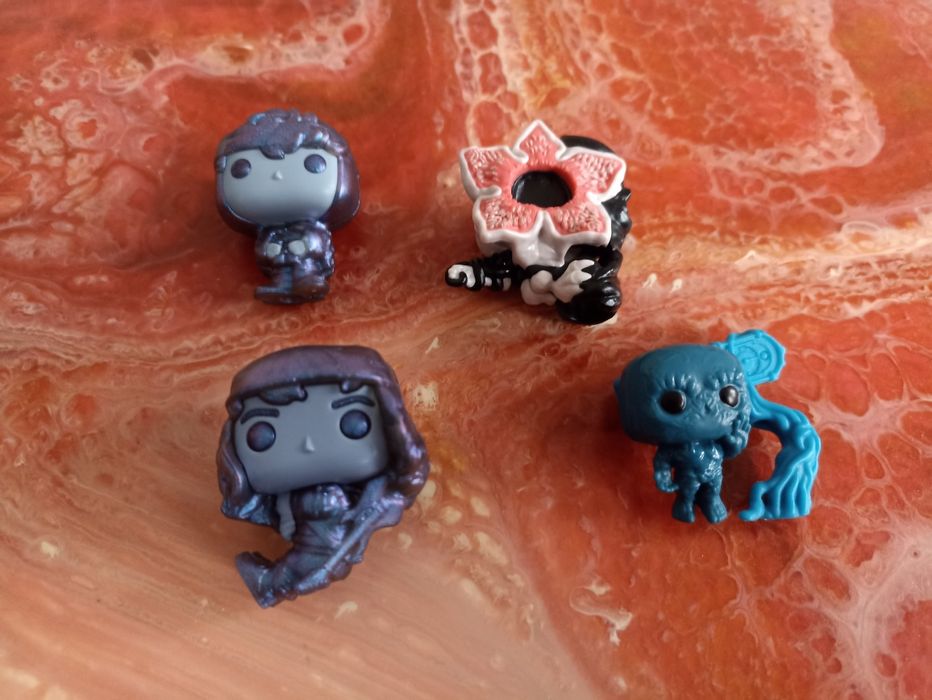 Kinder Joy stranger things