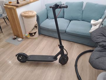 Hulajnoga elektryczna Xiaomi Mi Electric Scooter Pro