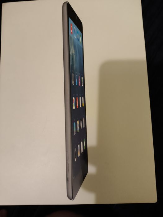 Ipad air 32gb Sim  в хорошому стані