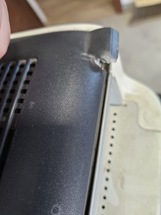 Drukarka kolorowa laserowa Konica Minolta 1600w brzydko drukuje