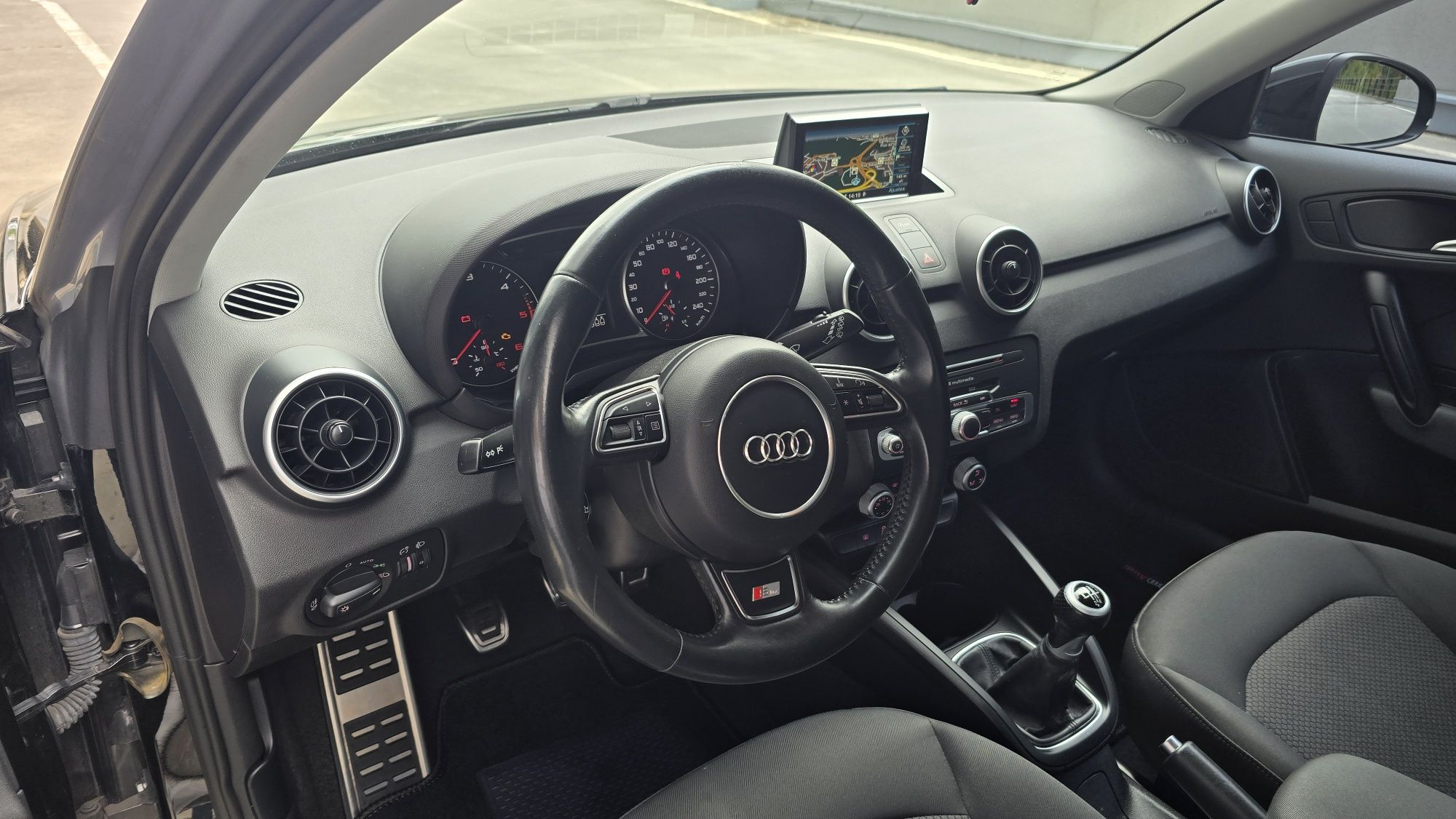 Audi A1 TDI SPORTBACK SLINE GPS 2016