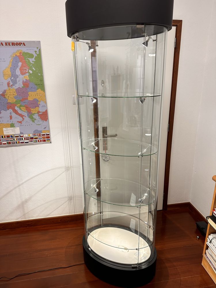 Expositor oval em vidro