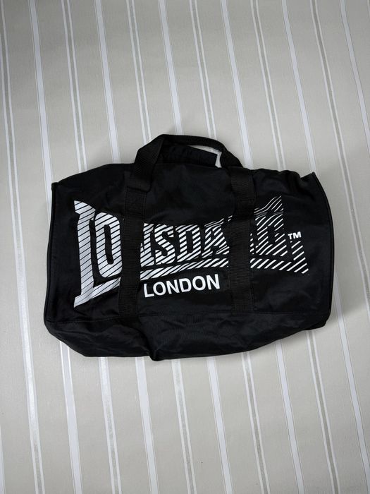 Сумка Lonsdale.