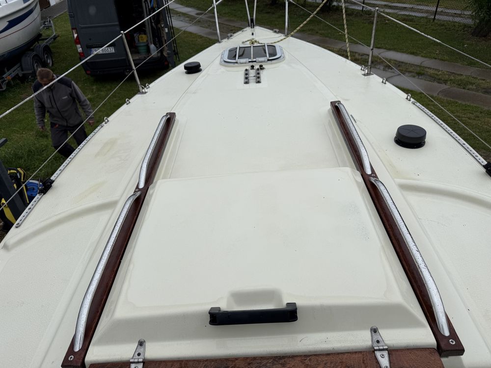 Jacht venus +yamaha 6kM 2 cylindy