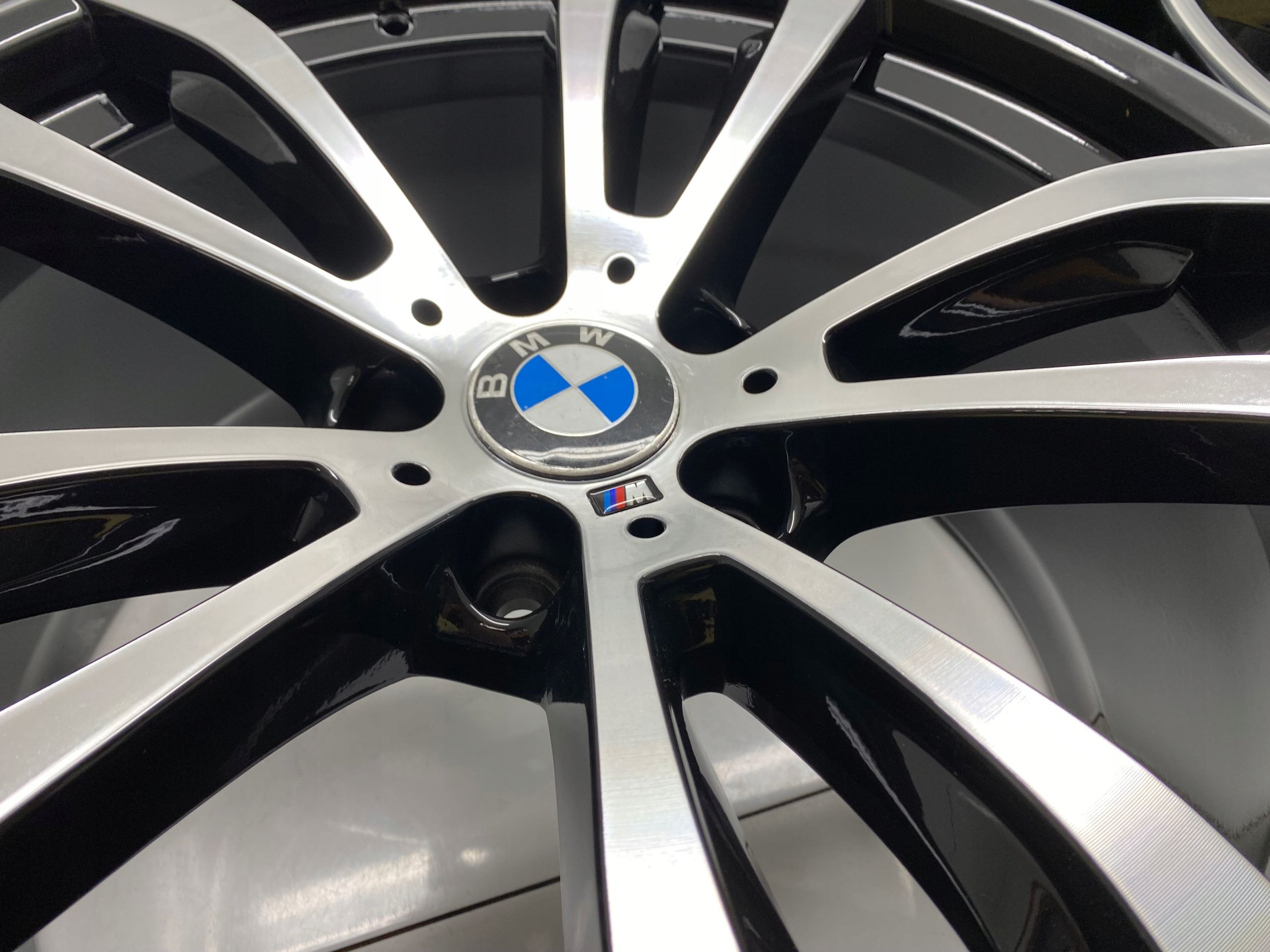 Felgi 20 BMW X5 X6 F15 F16 m Pakiet Performance F15 F16 Idealne