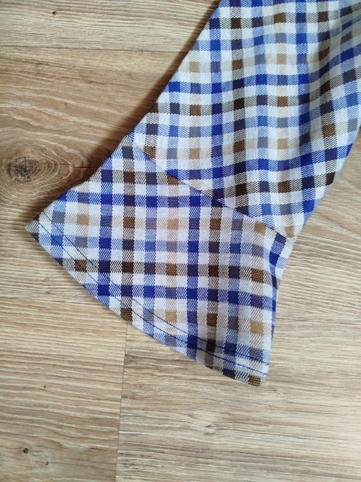 Sukienka do pracy w biurze