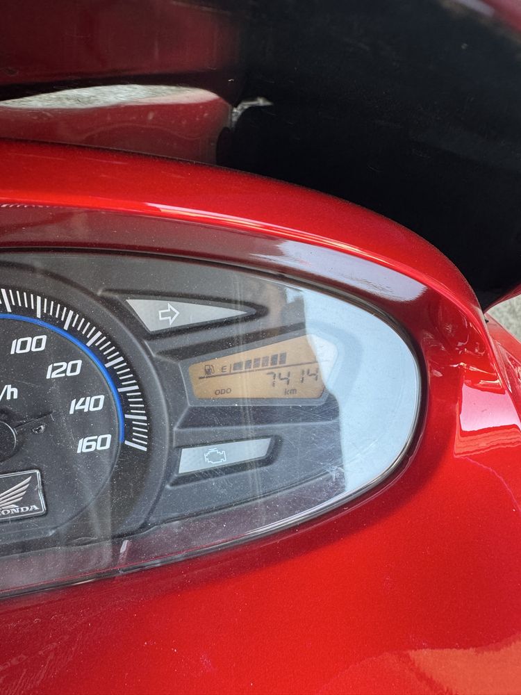Honda PCX como nova