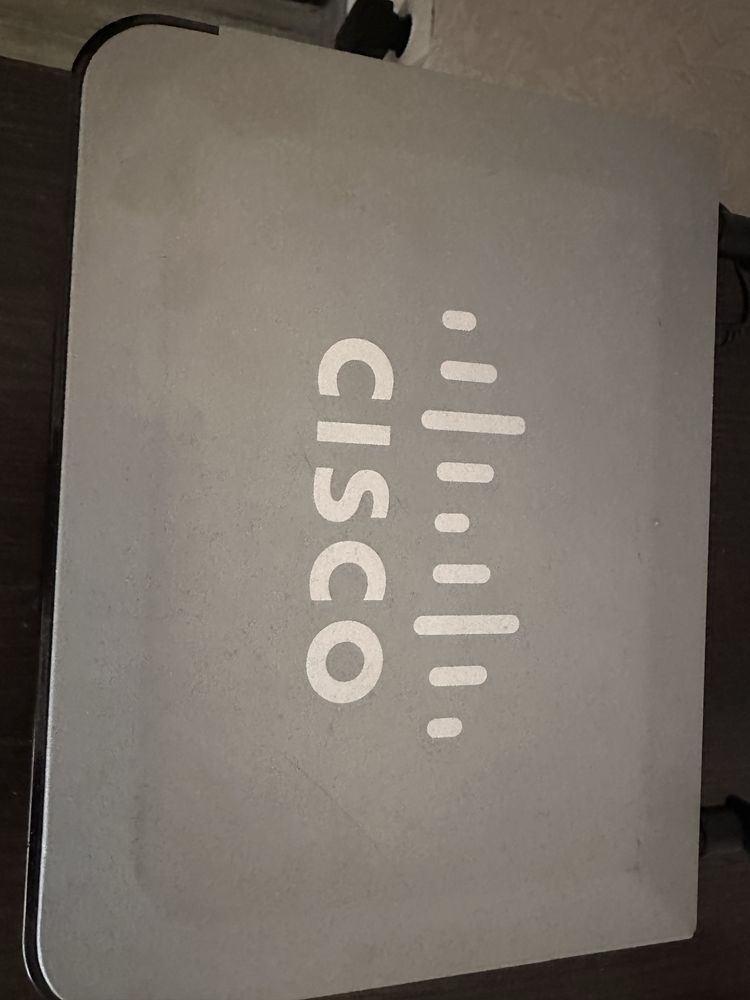 Продам cisco rv220w