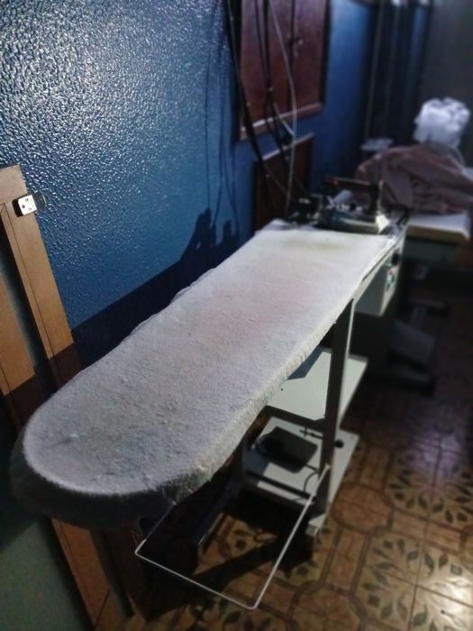 Tábua passar semi-industrial com caldeira