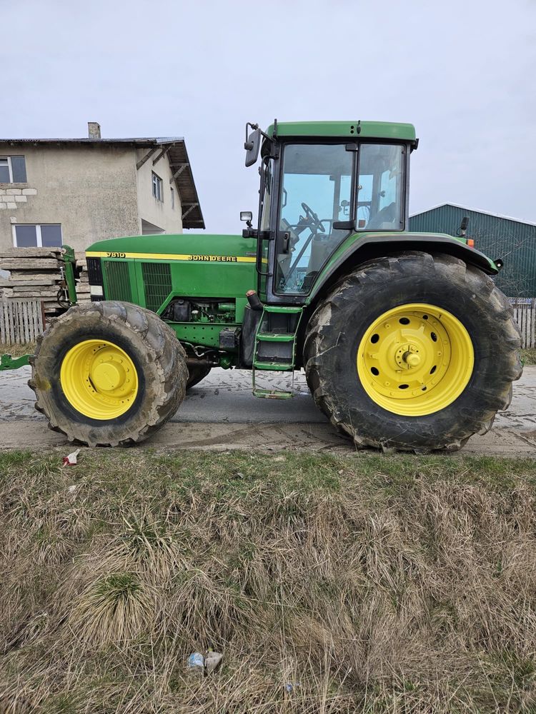 John Deere 7810 ,