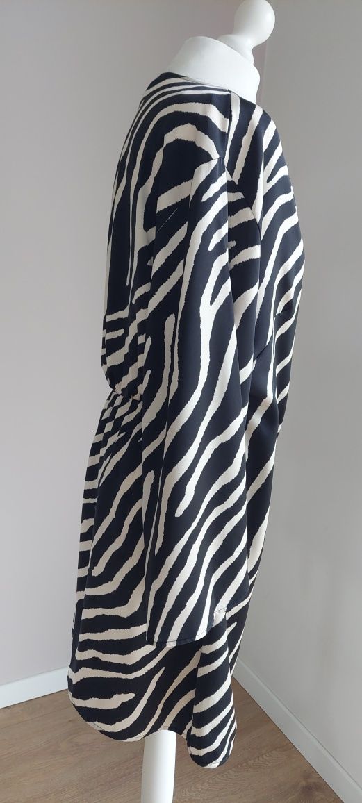 H&M r.L sukienka kopertowa zwierzęcy print / zebra