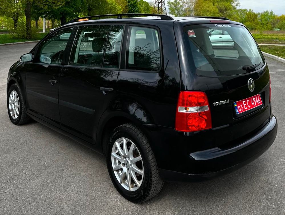 Volkswagen Touran