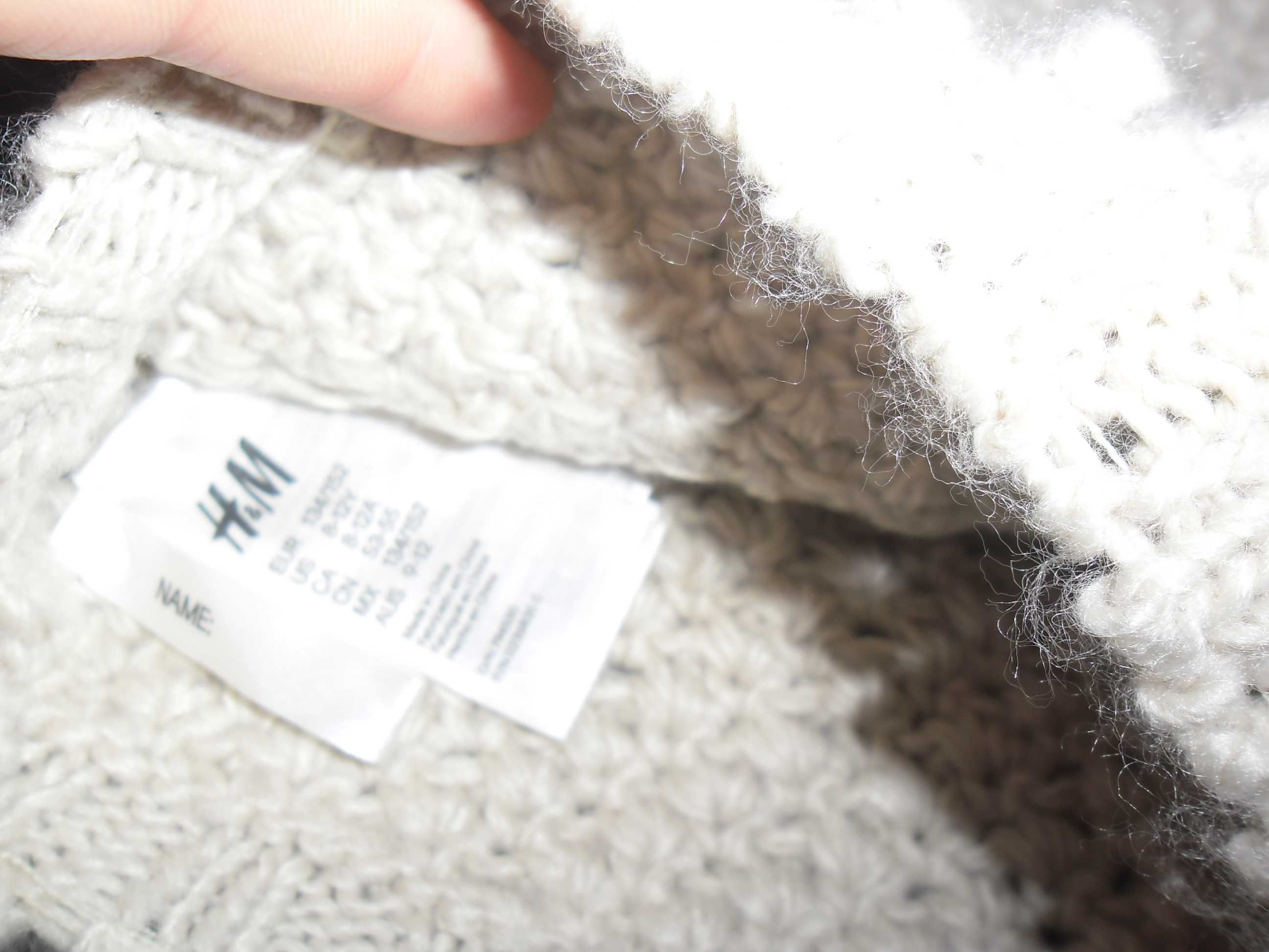 h&M czapka zimowa beżowa z pomponem 53-55 cm na 7-10 lat