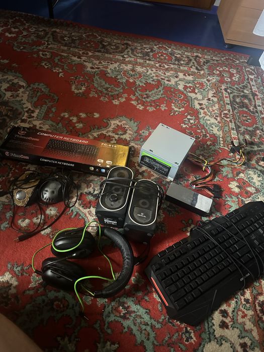 Лот електроники