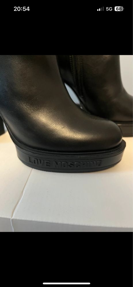 Botki Love Moschino r.37