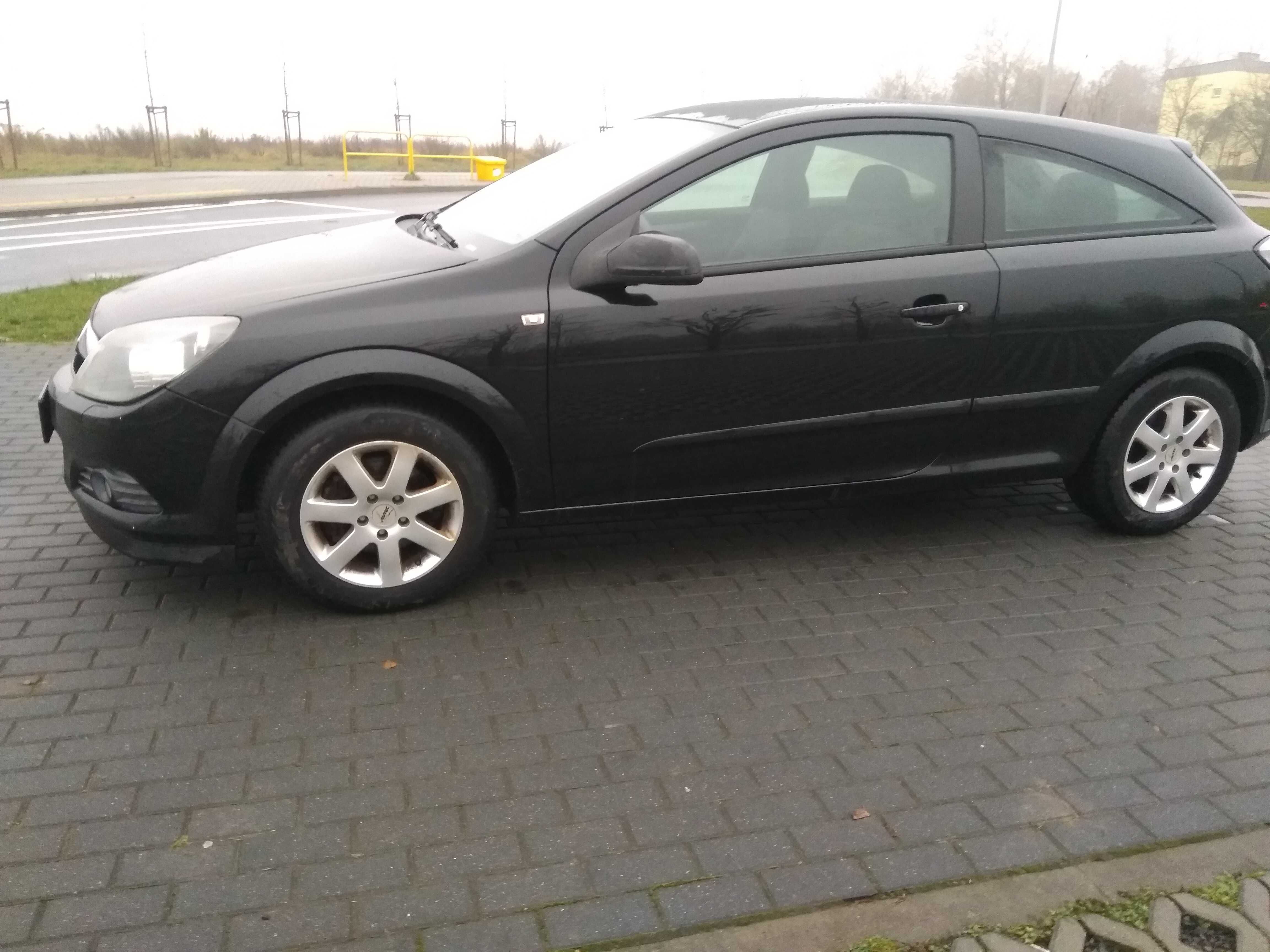 Astra GTC 1.6 105KM  Klima  Nawigacja Zamiana
