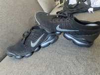 Sprzedam buty nike vapormax w stanie bd systemy sa nie przebite