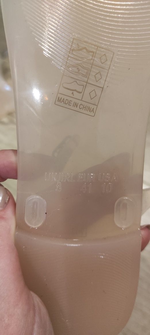 Buty klapki damskie transparentne