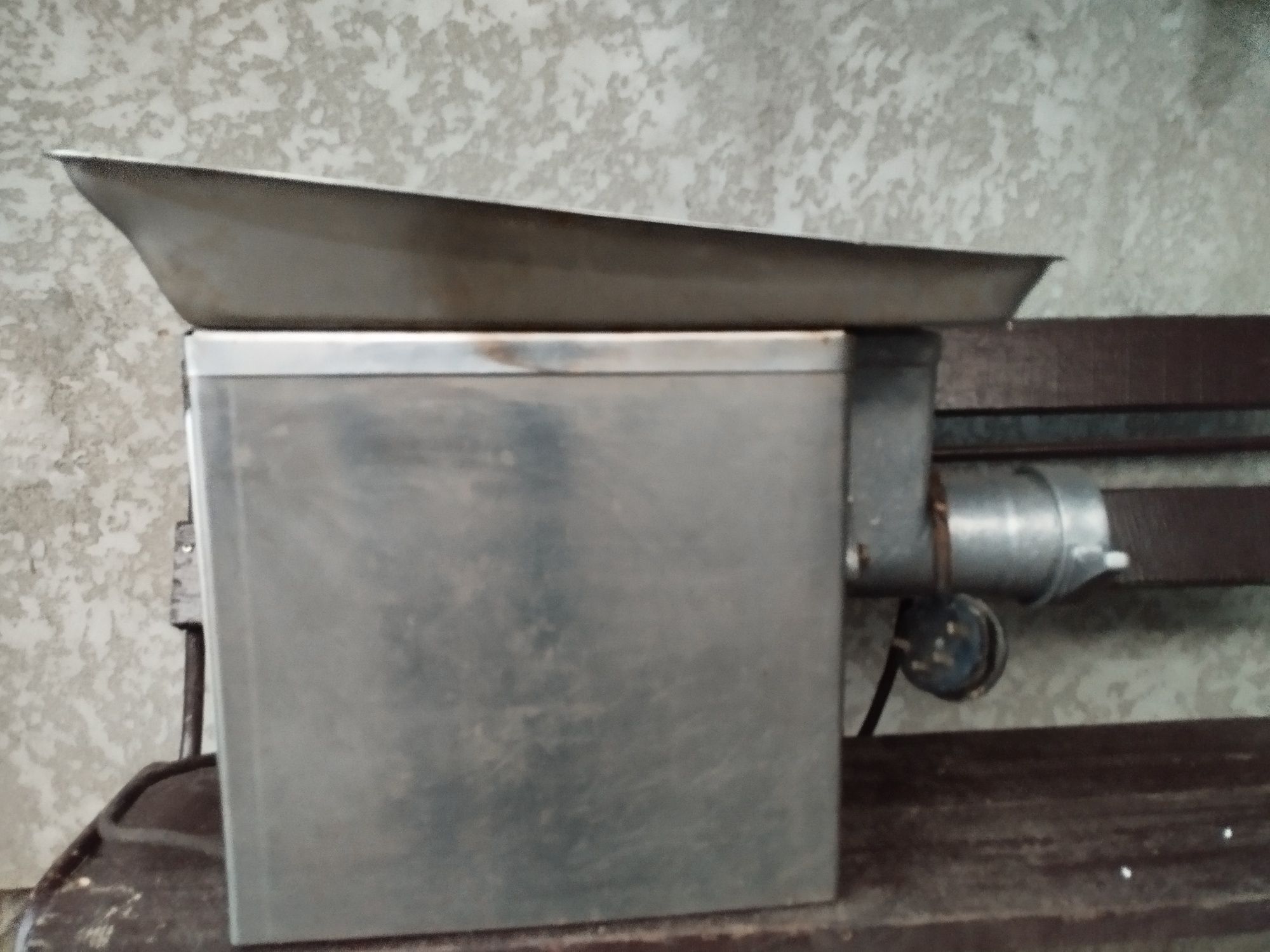 М'ясорубка МІМ-300