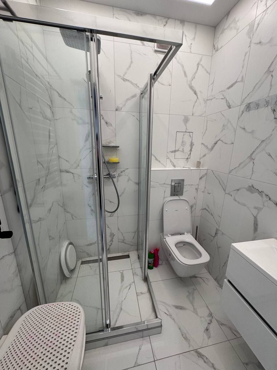 Продаж 1-кімнатної квартири з ремонтом та меблями в центрі