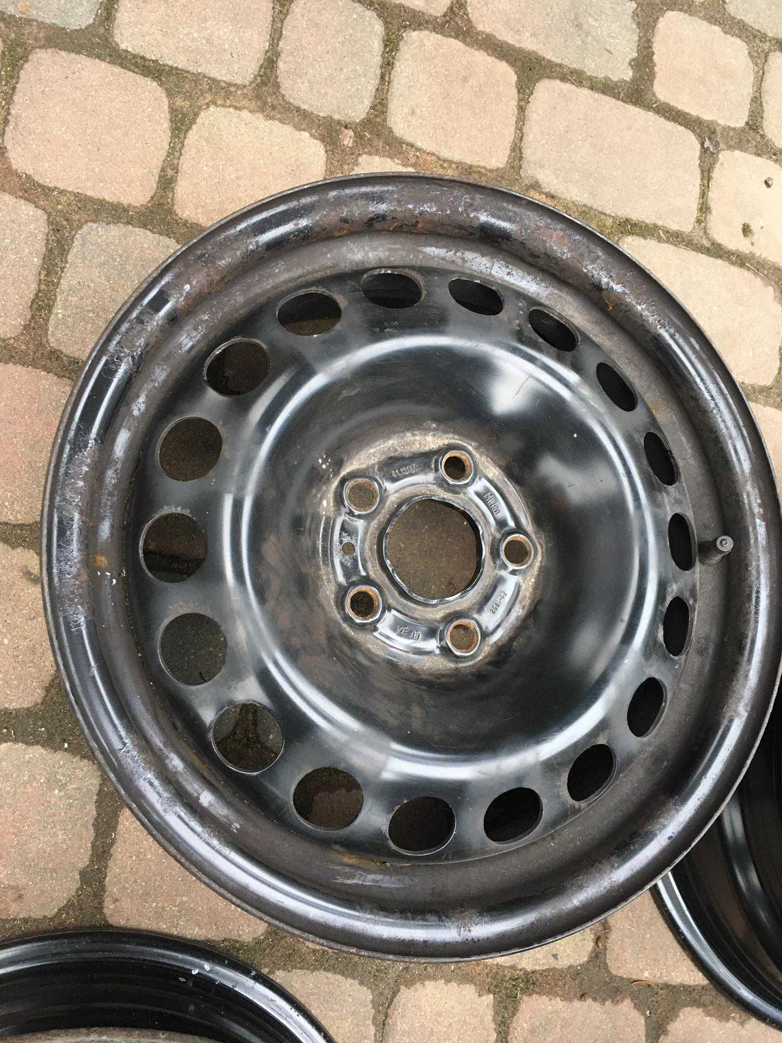 Felgi stalowe Opel Astra K 15 5x108 et 37 czujniki