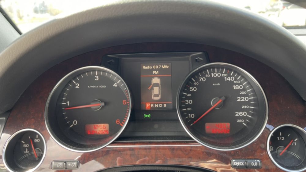 Audi A8 D3 2004 року