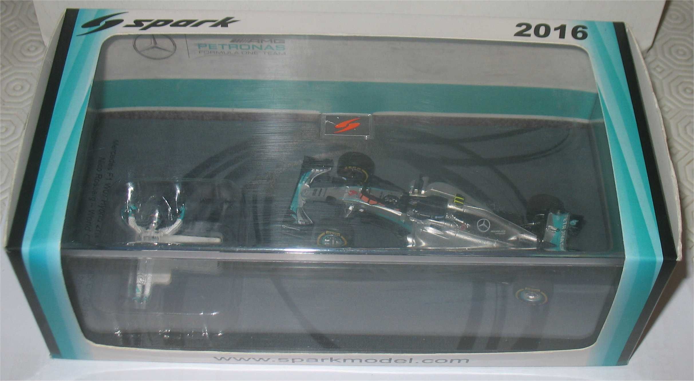 Mercedes W07 Hybrid - 2º Abu Dhabi 2016/Campeão Mundial - Nico Rosberg