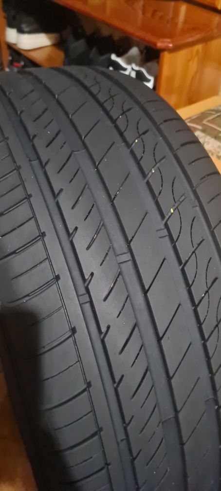 Літня гума 255/50R19