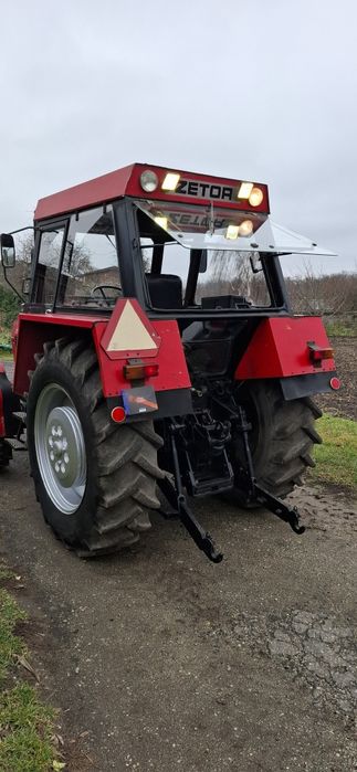 Ciągnik zetor 8045
