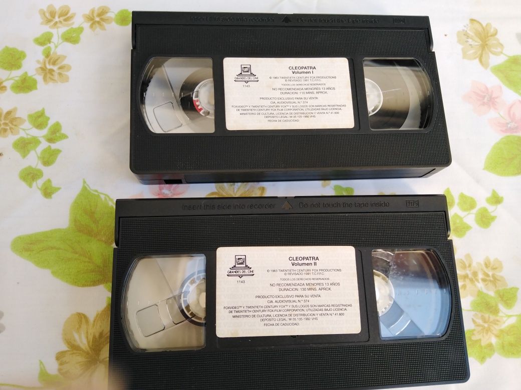 2 Cassetes de Vídeo VHS do Filme Cleópatra