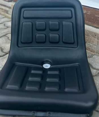 Banco Universal Preto