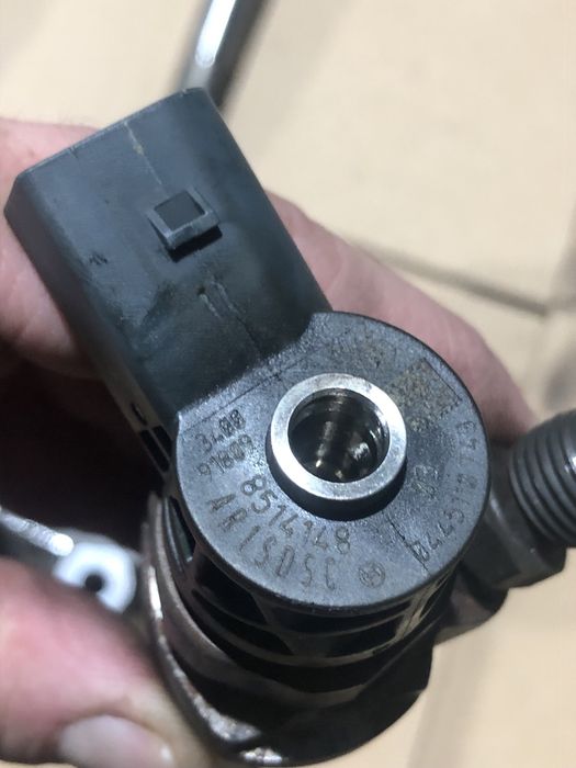 wtryski pompa wtryskowa układ paliwowy b47 BMW f10 f20 f25 f30 f48
