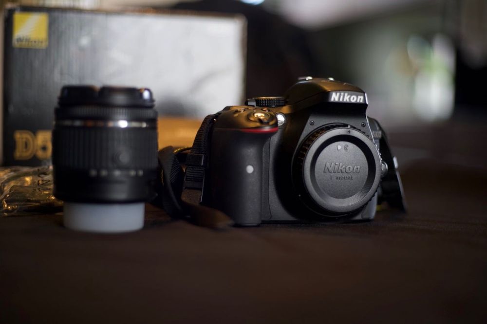 Nikon d5300 + Nikkor AF-P 18-55 VR kit Lustrzanka
