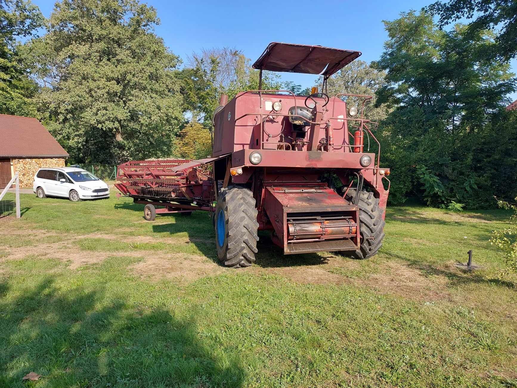 Kombaj bizon z056