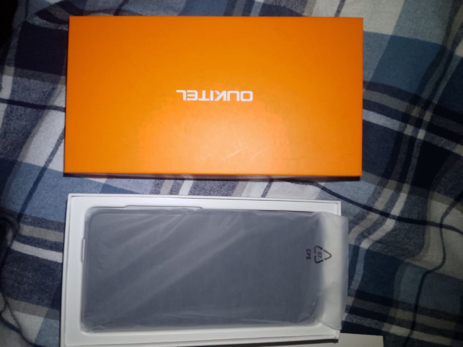 Telemóvel desbloqueado p todas redes OUKITEL C21 4Gb Ram  64Gb ROM