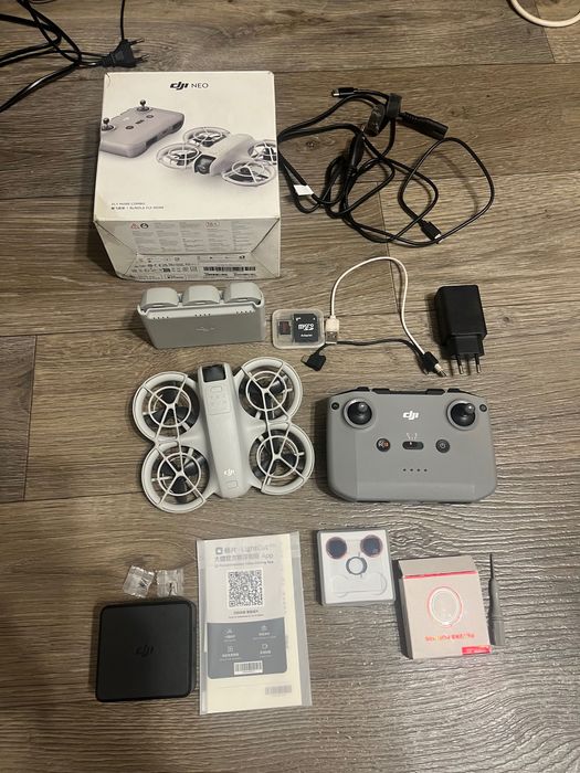 Квадрокоптер DJI Neo Fly More Combo with RC-N3