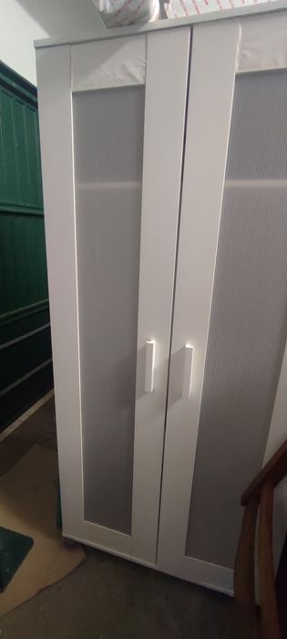 Roupeiro IKEA usado