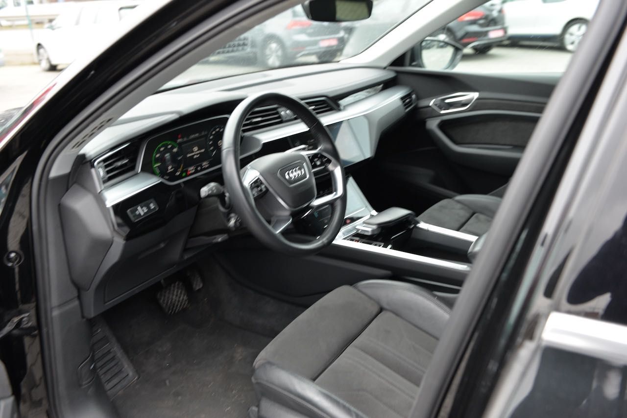 Audi e-tron 95 kWh (408 к.с.) Quattro 2020р
